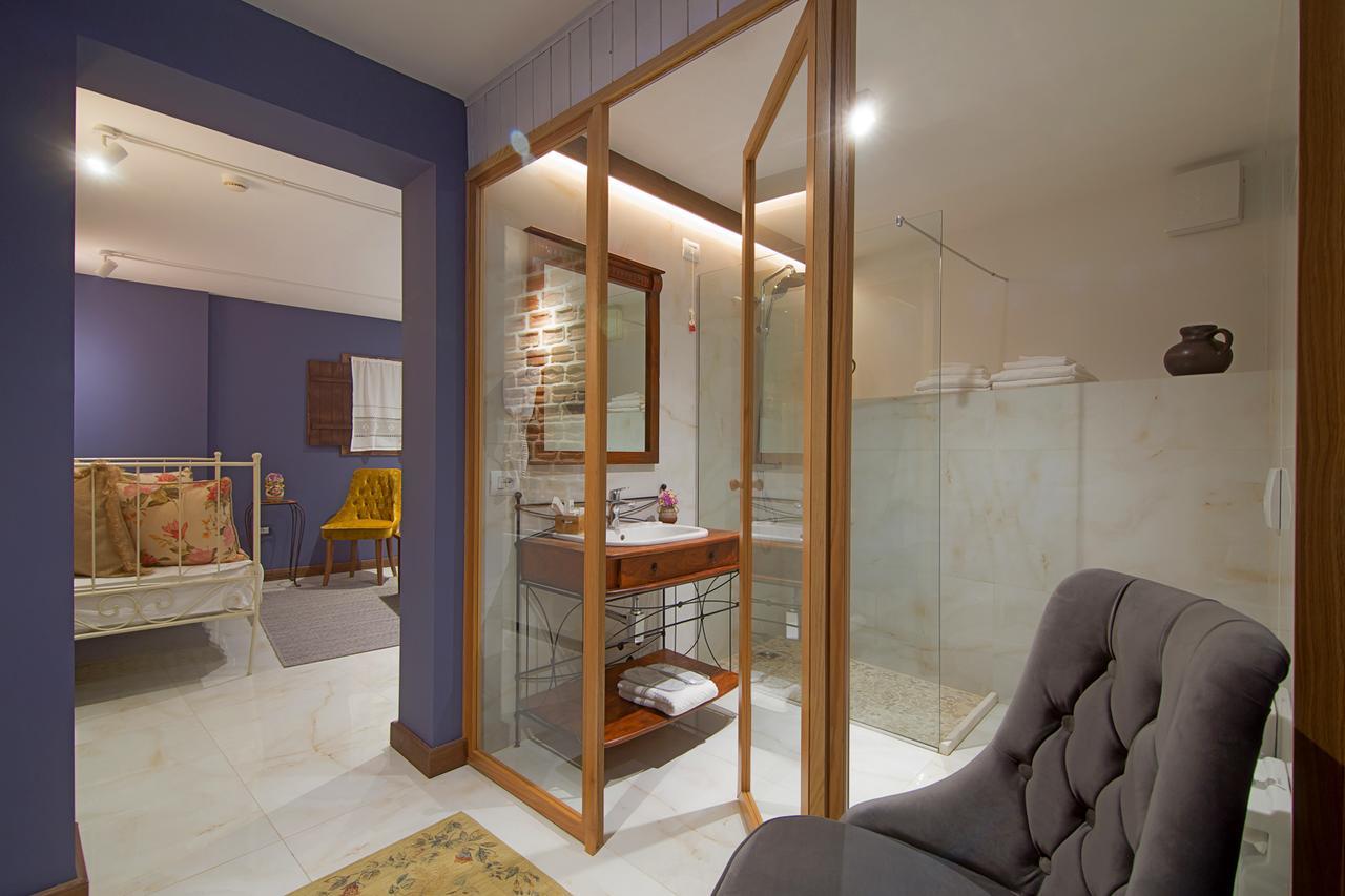 Hani I Pazarit Boutique Hotel Korce Esterno foto
