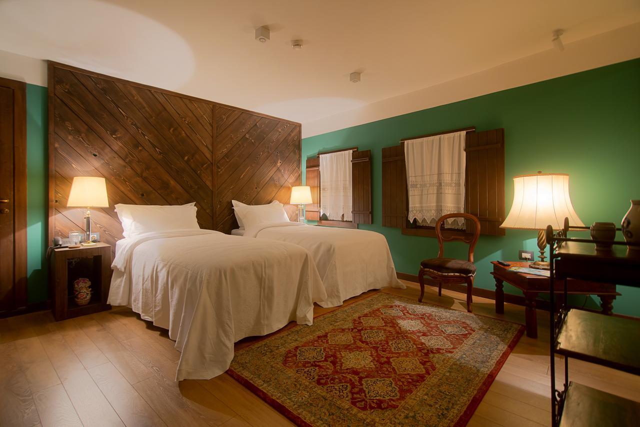 Hani I Pazarit Boutique Hotel Korce Esterno foto