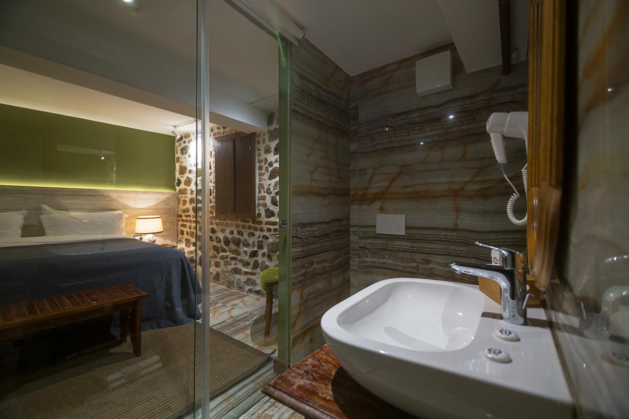 Hani I Pazarit Boutique Hotel Korce Esterno foto