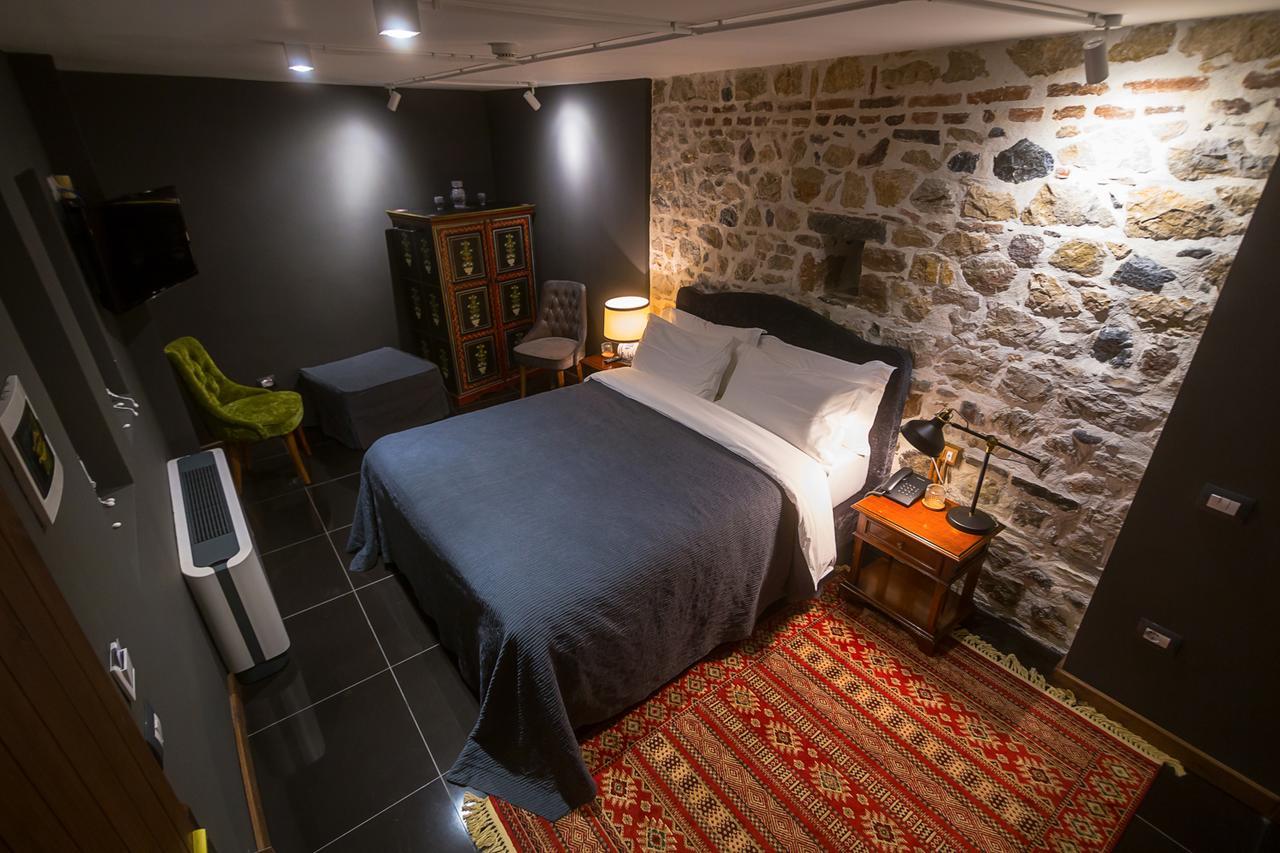Hani I Pazarit Boutique Hotel Korce Esterno foto